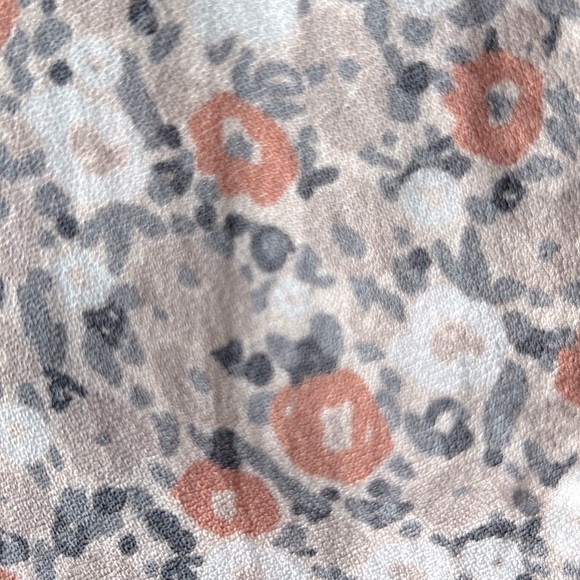 Kirious Los Angeles floral print ruffled Blouse, smoked detail sleeves - Picture 5 of 8